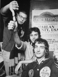 Marco De Martino nello studio "Metro Cubo" di Via Pasteur, Radio Popolare 1979, con Alberto Rossetti e Fabio Terragni